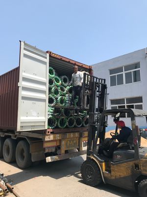 Naturkautschuk Stahl Nylonmaterial 130/60-13 Tl Rohrloser Reifen für Motorrad-Scooter