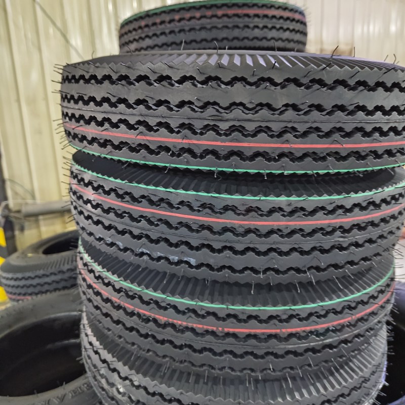 Motorradreifen für Motorräder 4.00-8 Motorradreifen Akzeptabel OEM Gummigehalt 35%-55%