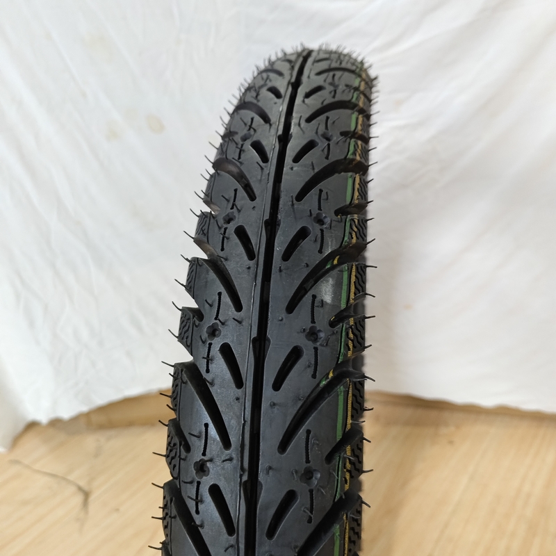 3.00-17 Motorradreifen aus Naturgummi, Stahl und Nylon