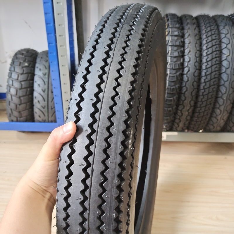 Sawtooth Vintage Motorradreifen Reifen 5.00-16 4.50-18 mit Natrual Gummi in Qingdao