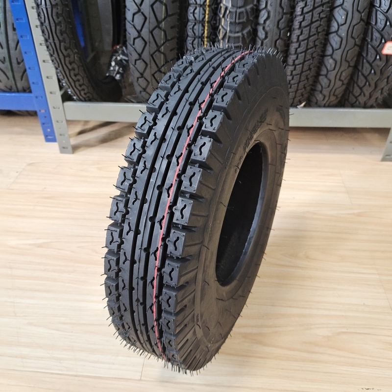 OEM akzeptabel 4.00-8 Motorradreifen für Ägypten Rollerreifen in Schwarz