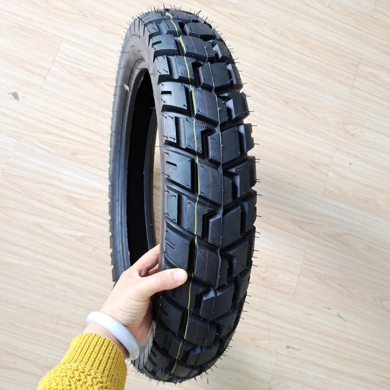 110/90-17 Motorradreifen Innenröhre aus Naturgummi Stahl Nylon für Langlebigkeit