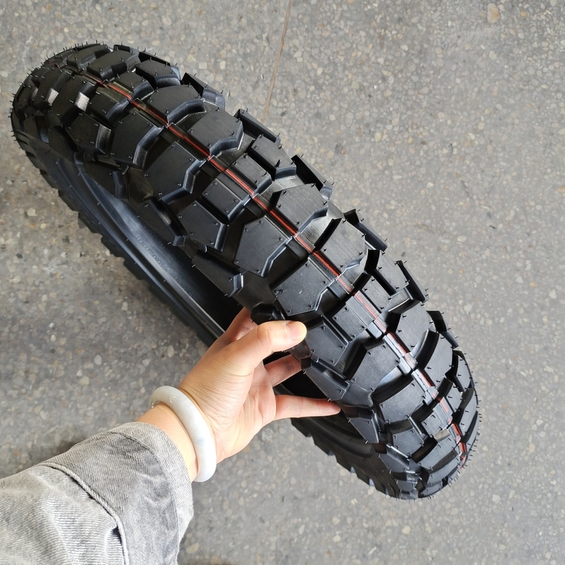 120/90-18 Motorradreifen mit hoher Festigkeit aus natürlichem Gummi und OEM-Reifen