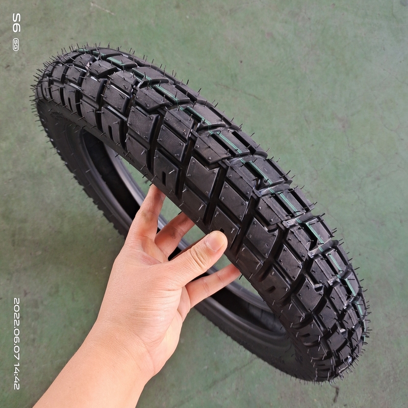 Akzeptabeler OEM-Motorradreifen aus Gummi 80/100-14 für die Garantie für das Reifengehäuse