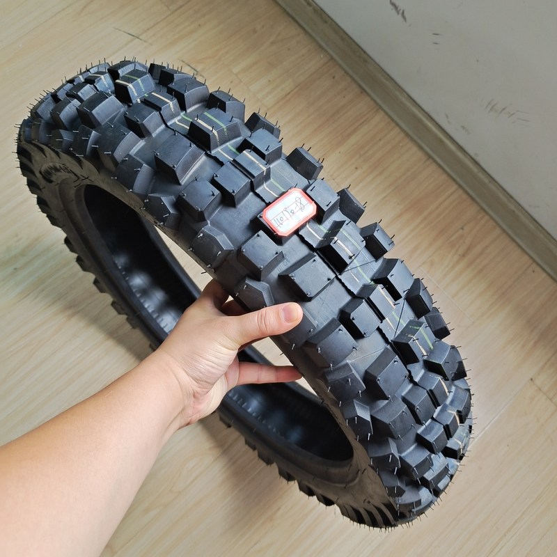 OEM 4.10-18 110/100-18 Motorradreifen Räder mit 35% Gummigehalt