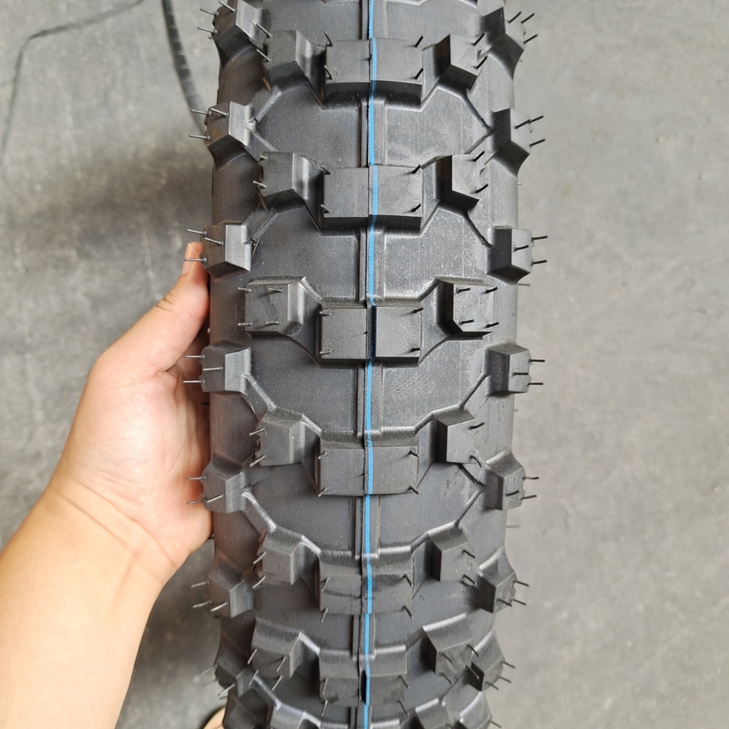 Deep Design Super Gummi Motorradreifen 120/80-18 5000 Stück pro Tag Produktionskapazität