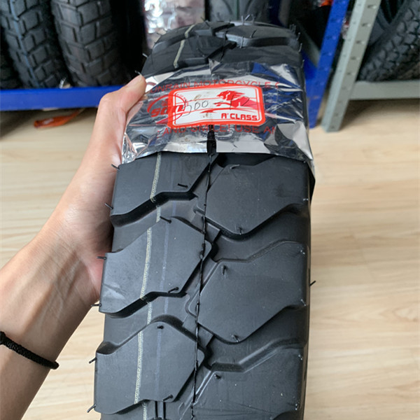 Motorradreifenregal für 500-12 Kraftreifen 10,5 Zugfestigkeit 20000 KM Lebensdauer