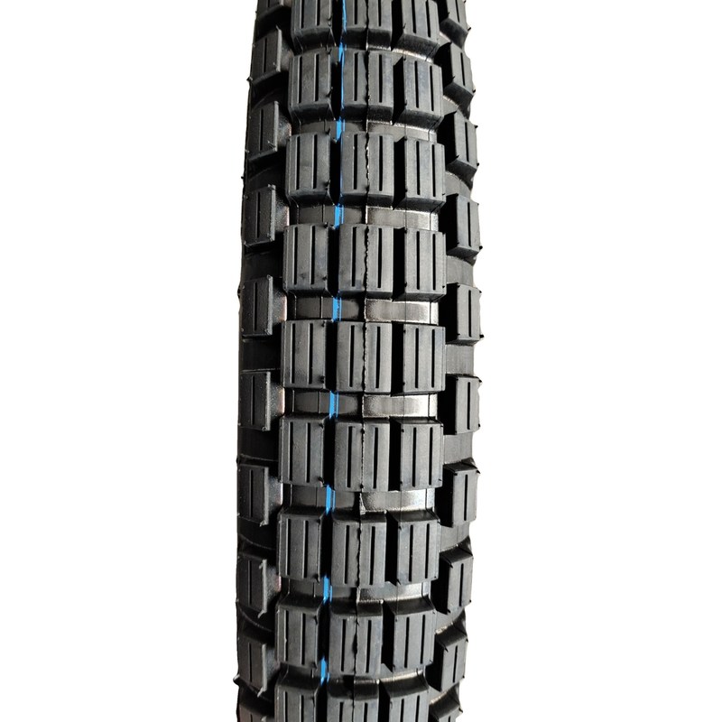 3.00-18 Rohrloser Motorradreifen für den Markt Lebensdauer 20000 KM Gummigehalt 35%-55%