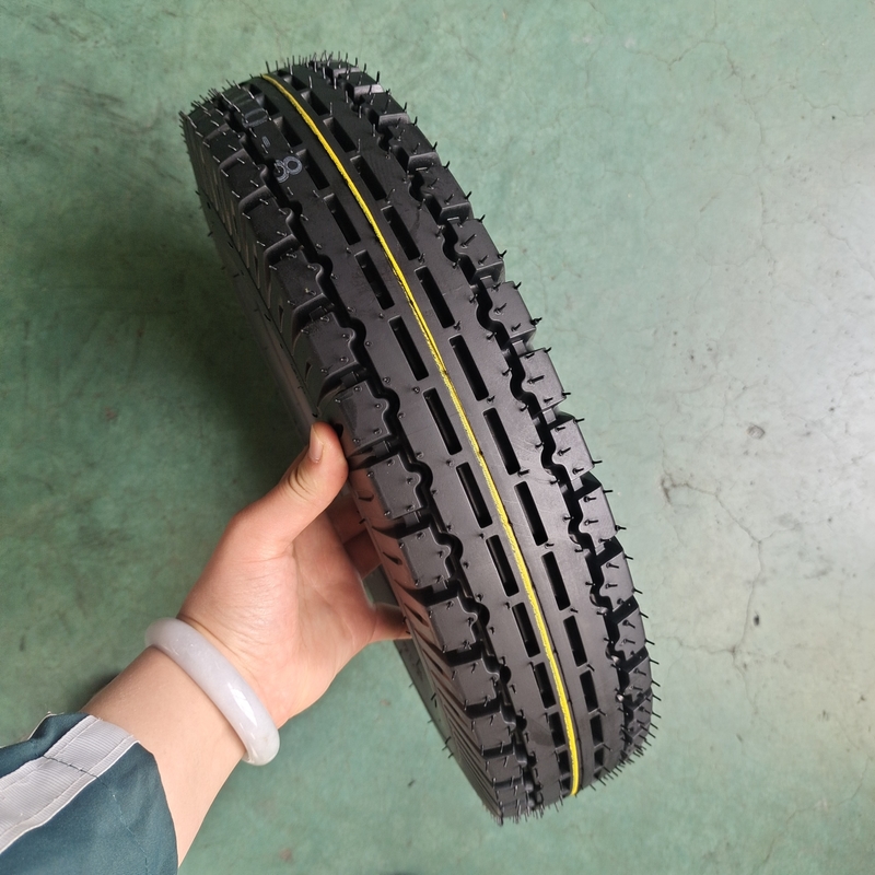 Muster 4.00-8 400-8 MRF Motorradreifen für Käufer aus Südamerika und dem Nahen Osten