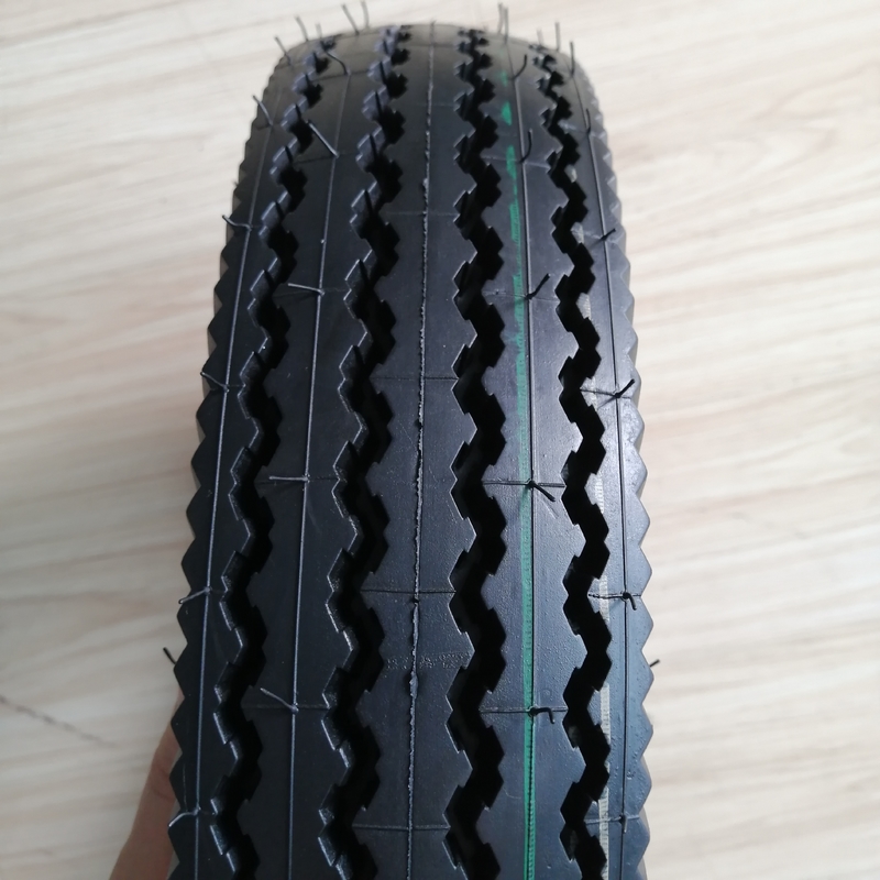 20000 KM Arbeitsdauer und 5000 Stück pro Tag Produktionskapazität für Motorradreifen 4,00-8