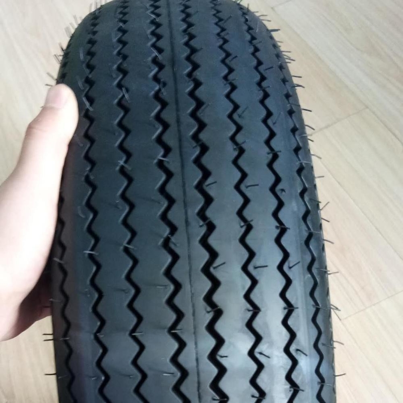 4.50-18 4.00-19 170/80-15 Motorradreifen für Harley mit einem Gewicht von 6,7 bis 9 kg und Reifengehäuse